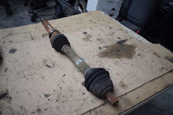 CARDAN DROIT FORD FOCUS / C-MAX 10/2004-1/2008 1.6TDCI/1.8TDCI - Vue 1